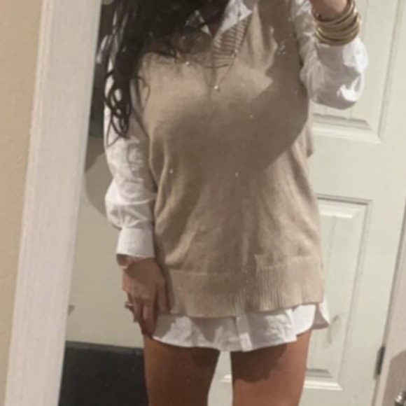 Classic V Neck High Low Loose Fit Knit Vest - Picture 2 of 8